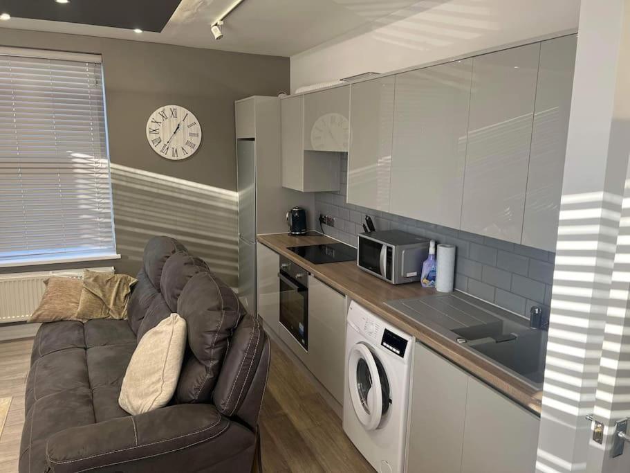 1 Bedroom Flat, Fully Furnished Kingston upon Hull Exterior photo